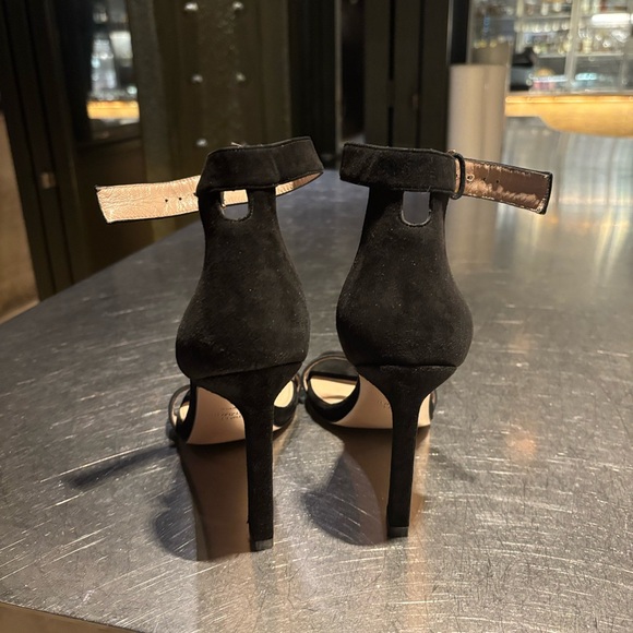 STUART WEITZMAN Elegant Black Ankle Strap Heels - Picture 2 of 3